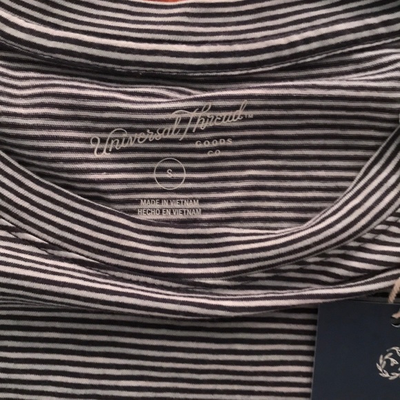 Universal Thread - Picture 5 of 5